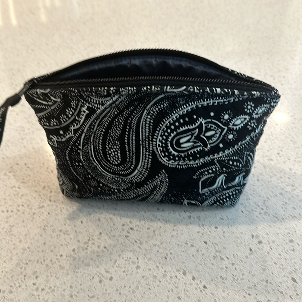Vera Bradley Stellar Paisley Medium Travel Cosmetic Bag